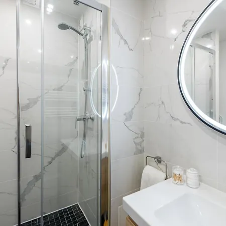 Amazing - Location Near The Metro, Modern Amenities And Style Appartamento Parigi