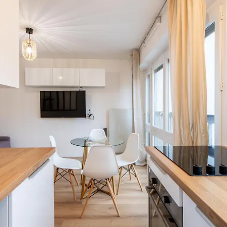 Amazing - Location Near The Metro, Modern Amenities And Style Appartamento Parigi