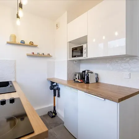 Amazing - Location Near The Metro, Modern Amenities And Style Parigi